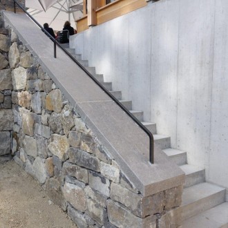 Couvertines de mur flammées