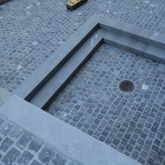 Pavés 8/11, Marches de blocs flammées