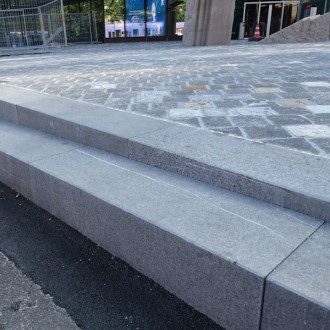 Marches de blocs flammées, Pavés 14/16B