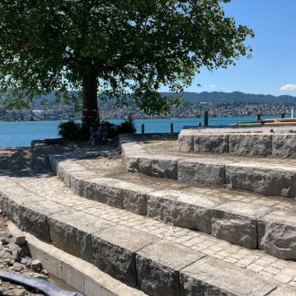 Blocs spécials et des pavés