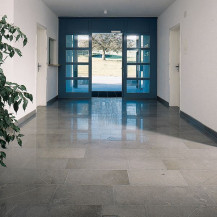 Bâtiment commercial